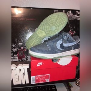 Dunk Low “Cauldrons” (Halloween Dunks) Size 9.5